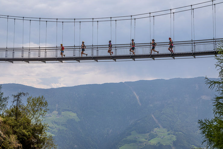 Trailcamp Ötzi Trailrun Naturns Hängebrücke Meraner Höhenweg 1000 Stufen Schlucht